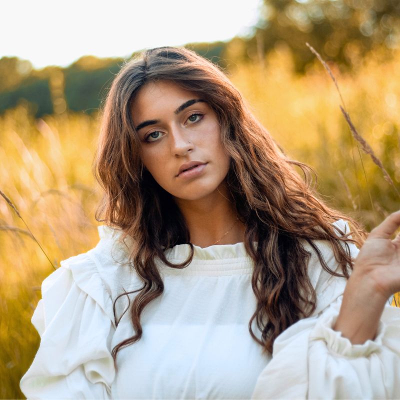 19 Best Low-Maintenance Haircuts for Naturally Wavy Hair