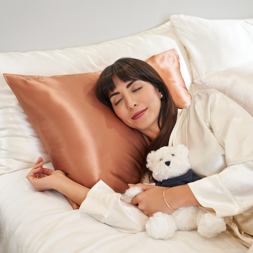Blissy Cinnamon Silk Pillowcase Detail – Standard