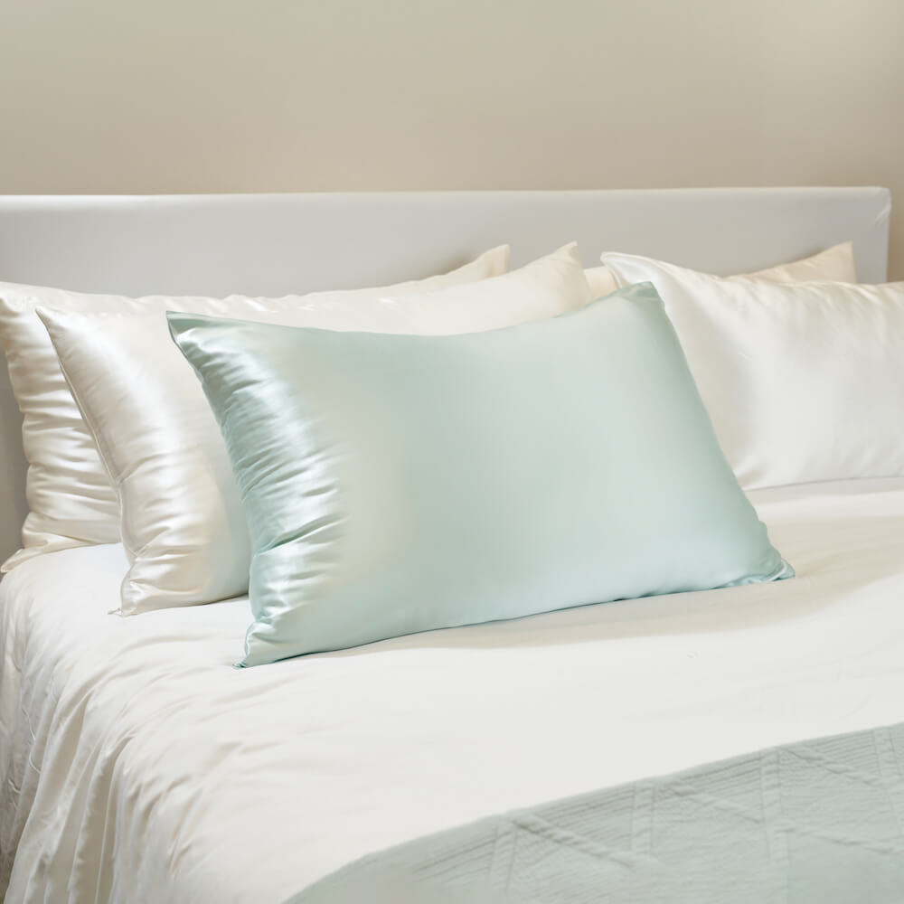 Blissy Mint Silk Pillowcase Detail – Standard