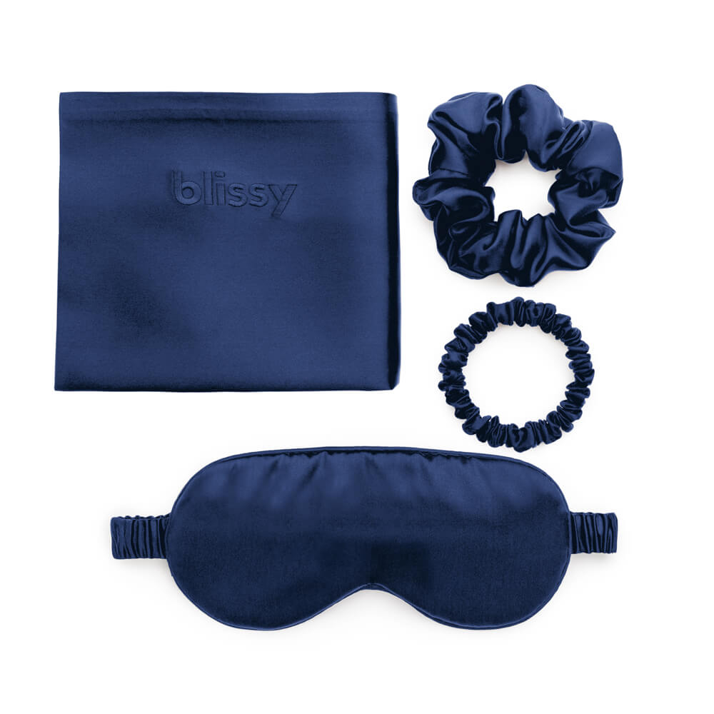 Blissy King Blue Blissy Dream Set Lifestyle – Mulberry Silk