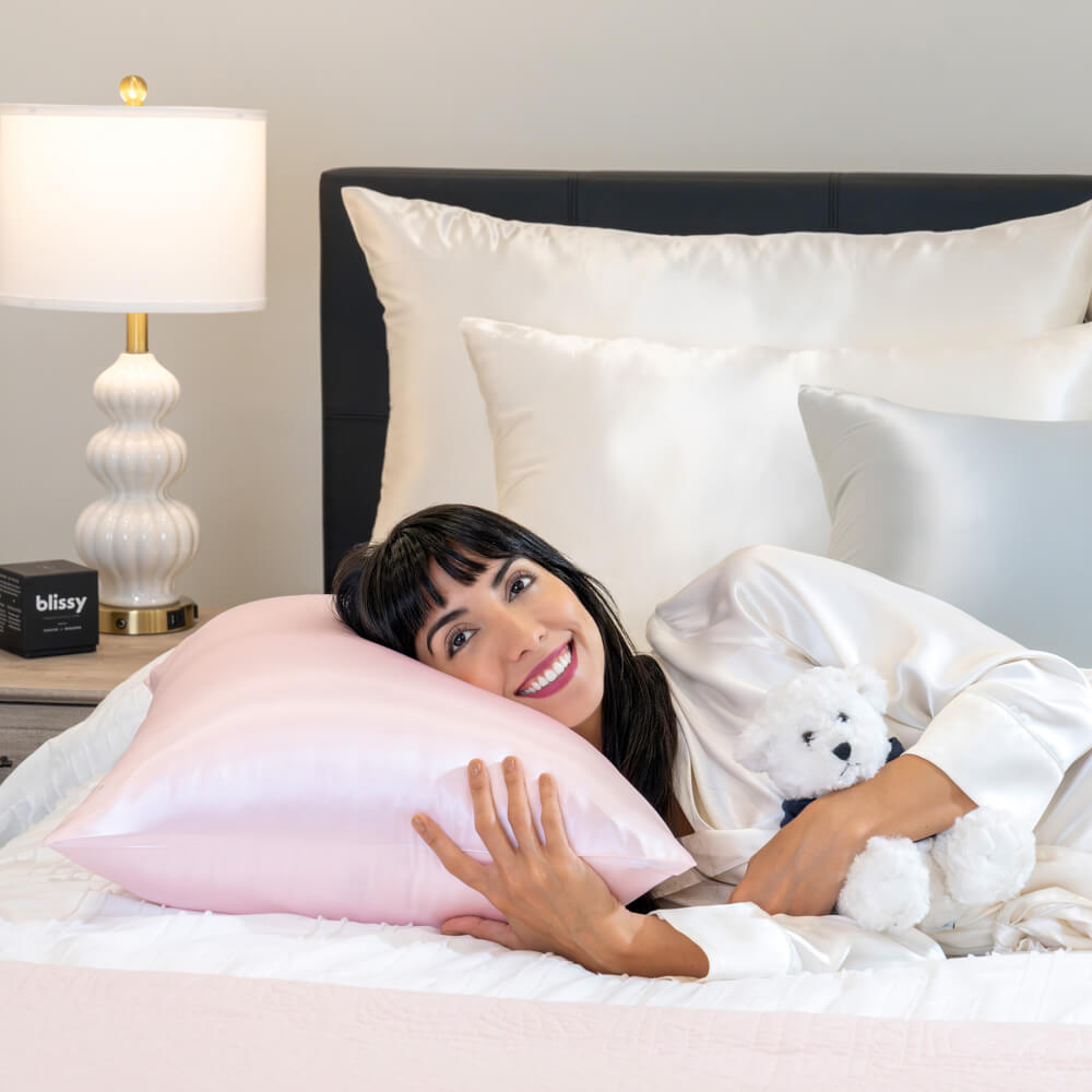 Blissy Standard Blush Pillowcase Lifestyle – Mulberry Silk