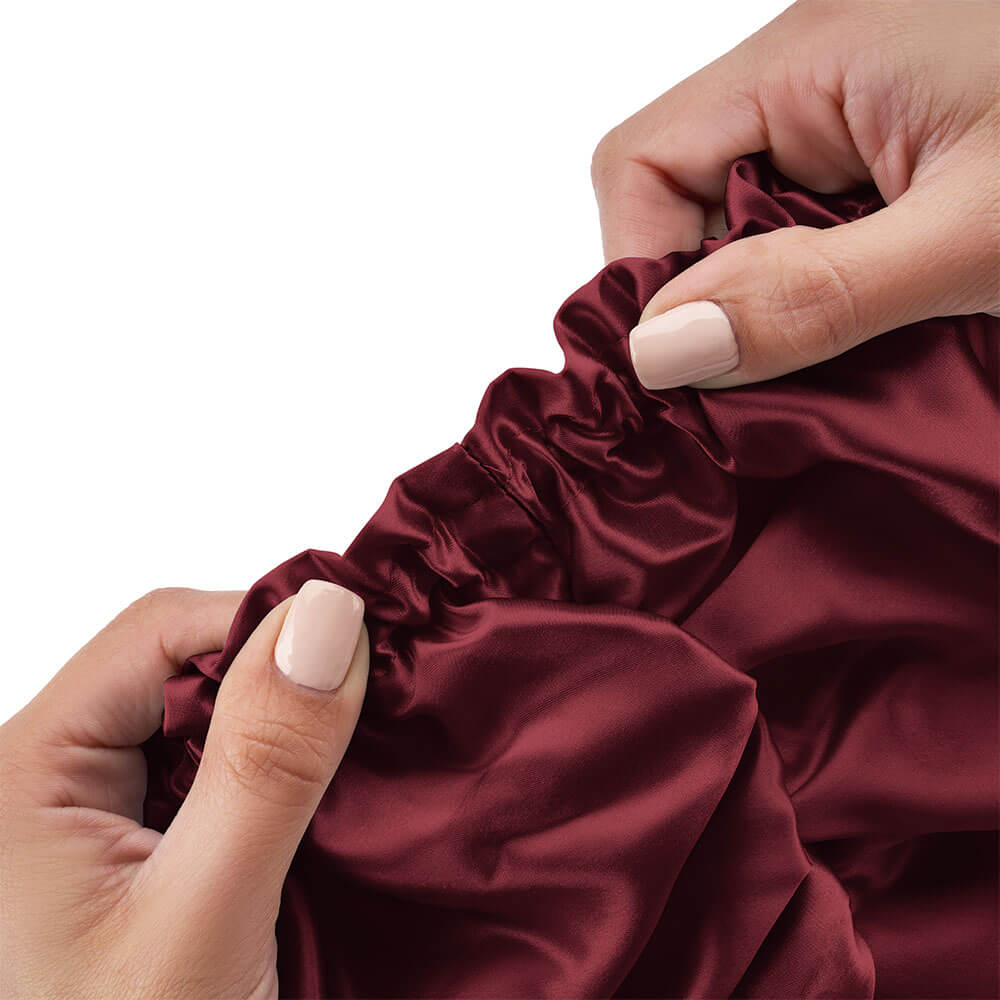 Blissy Burgundy Blissy Bonnet Lifestyle – Mulberry Silk