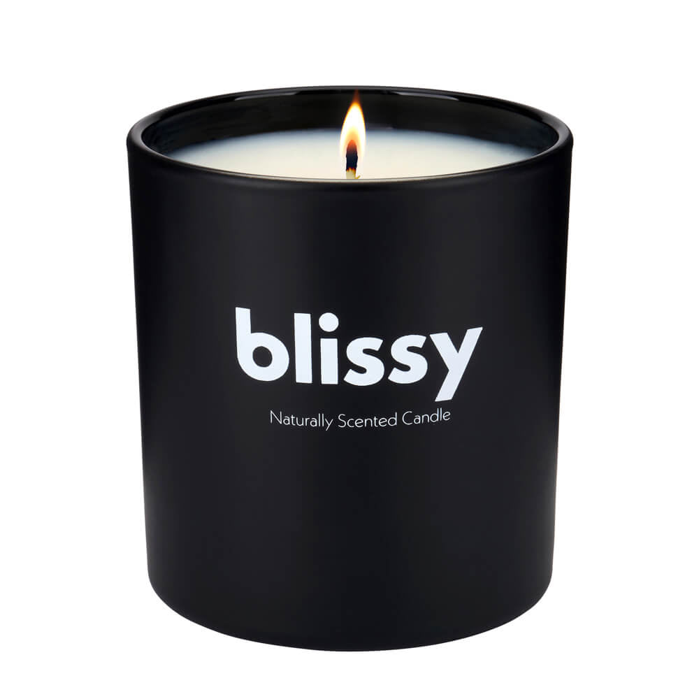 Blissy Lavender & Eucalyptus Silk Blissy Candle Detail –
