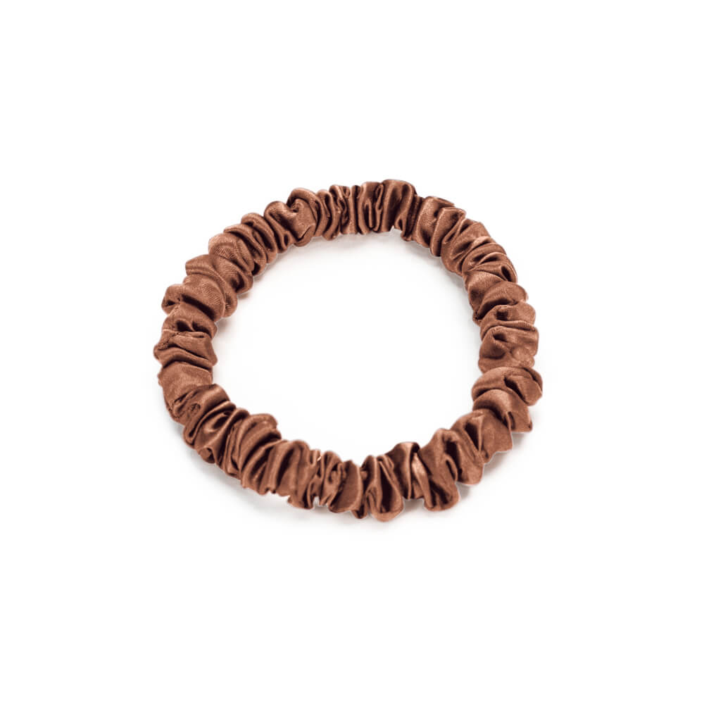 Cinnamon Blissy Skinny Scrunchies Close-Up – Blissy 22 Momme Silk