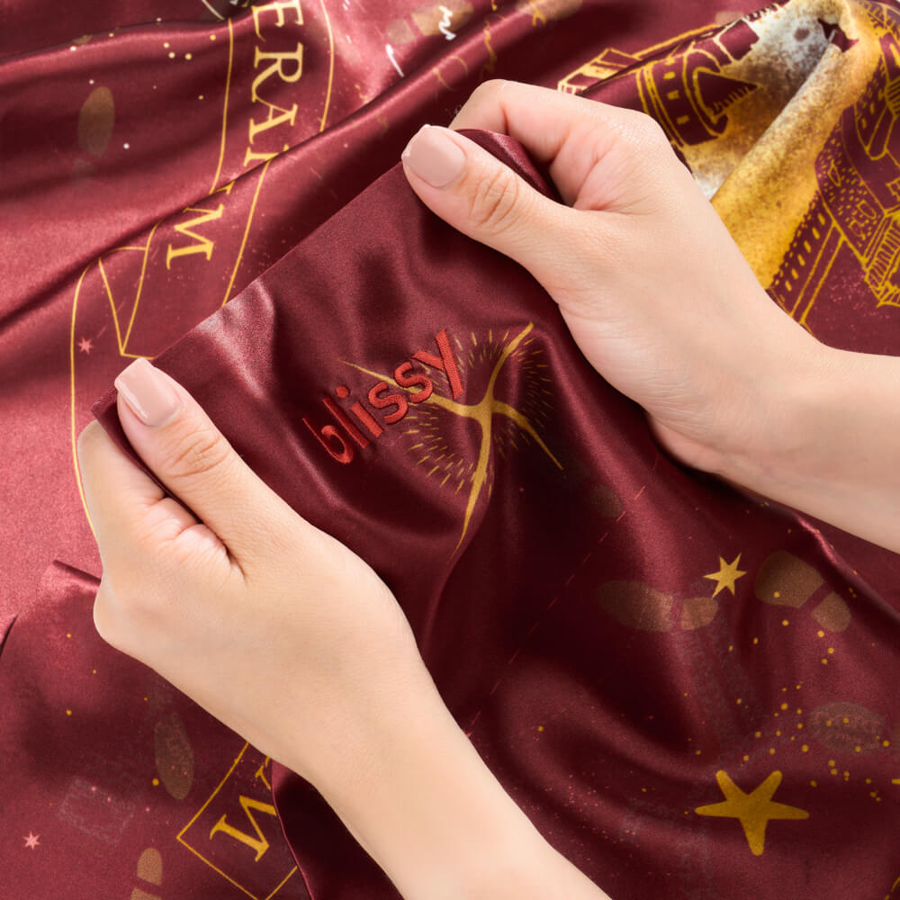 Blissy Silk Pillowcase Harry Potter Close-Up – Blissy 22 Momme Silk
