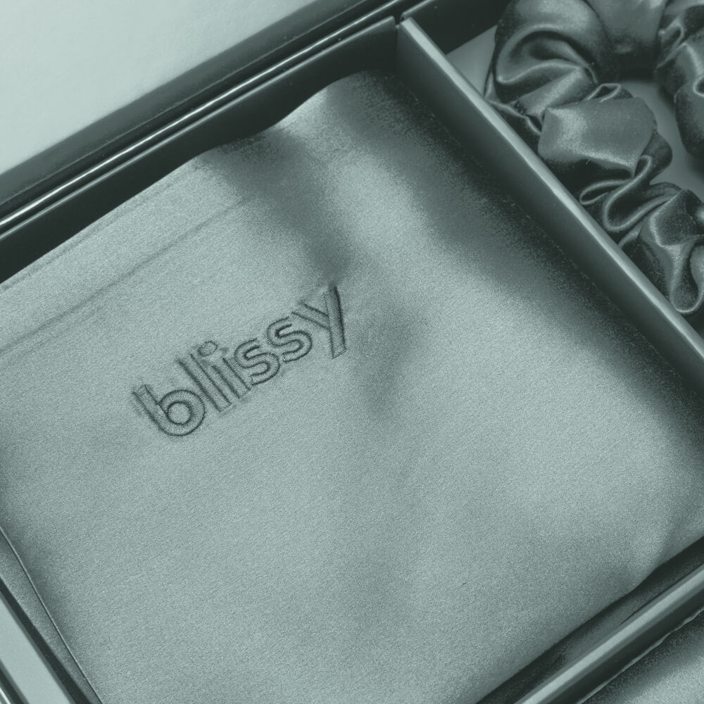 Blissy Matcha Silk Blissy Dream Set Detail – Queen