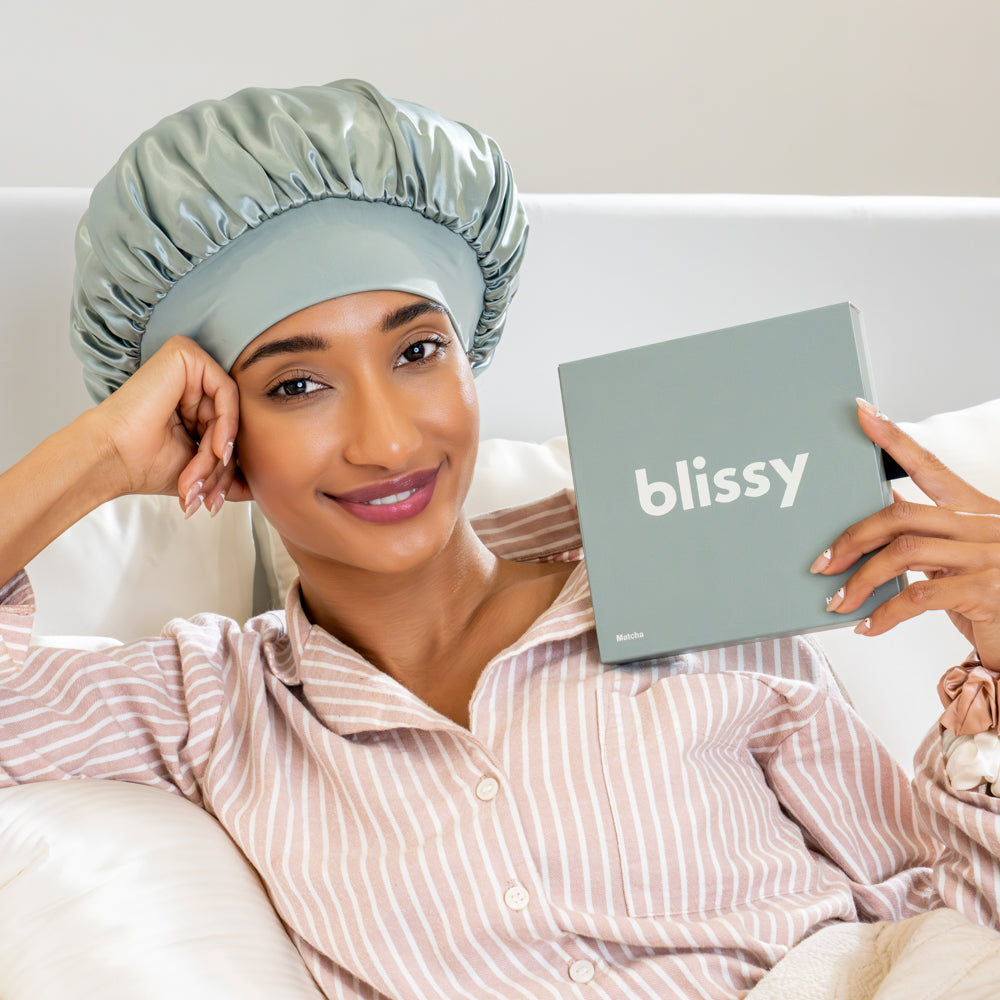 Matcha Blissy Halo Bonnet Close-Up – Blissy 22 Momme Silk