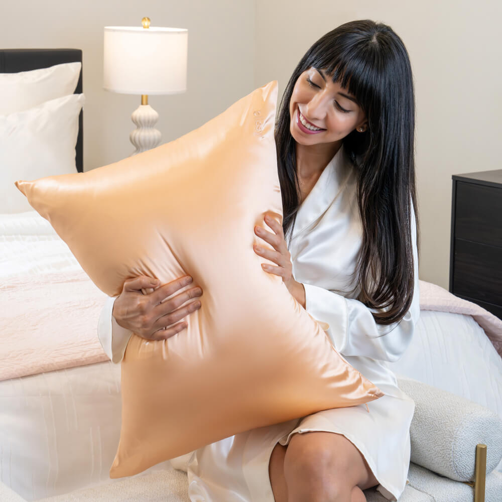 Blissy Peach Silk Pillowcase Detail – King