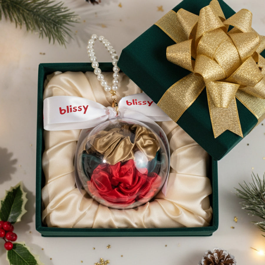 Blissy Blissy Pearl Scrunchie Ornament (3-Piece Set) Detail