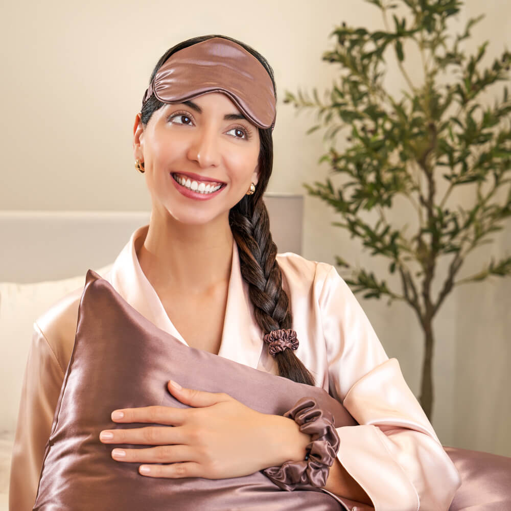 Blissy Plum Silk Blissy Dream Set Detail – Queen