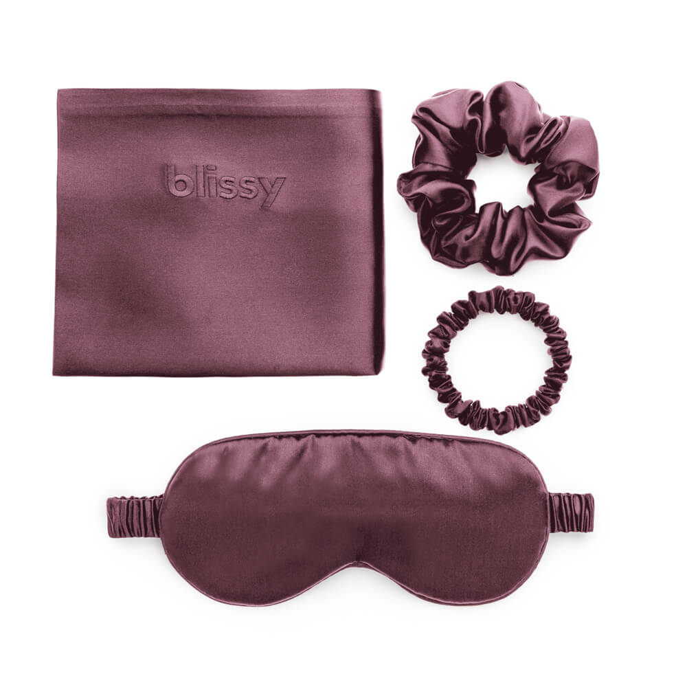 Blissy Queen Plum Blissy Dream Set Lifestyle – Mulberry Silk