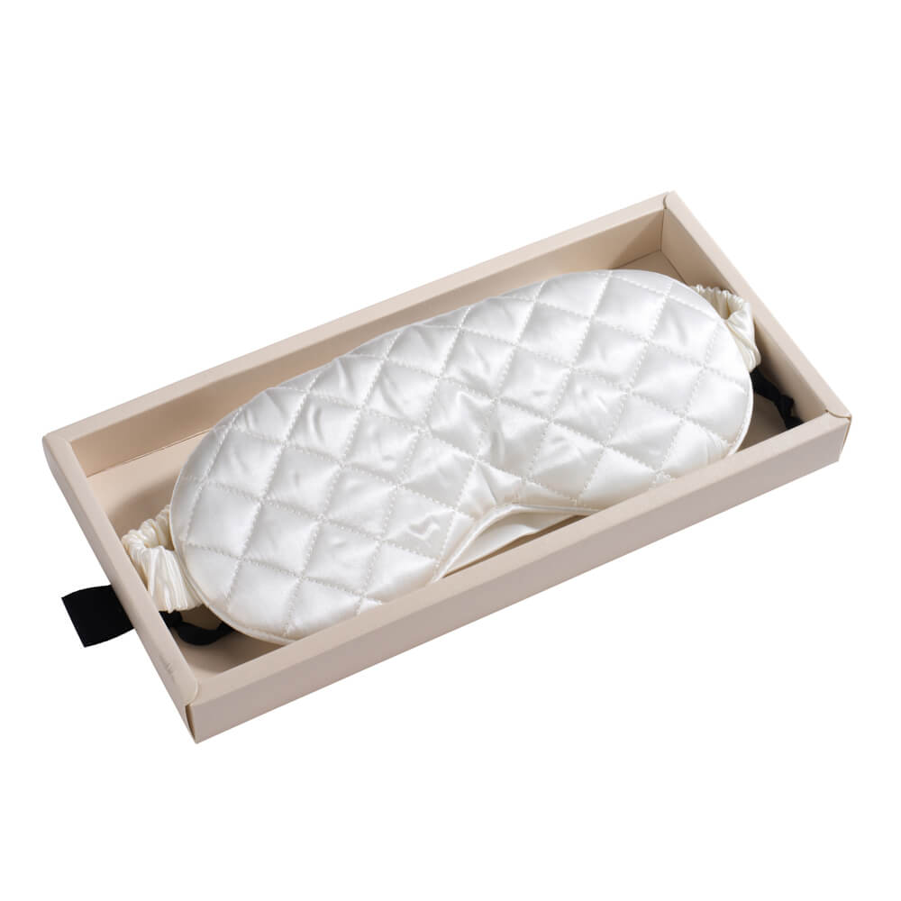 Blissy White Silk Sleep Mask Detail –
