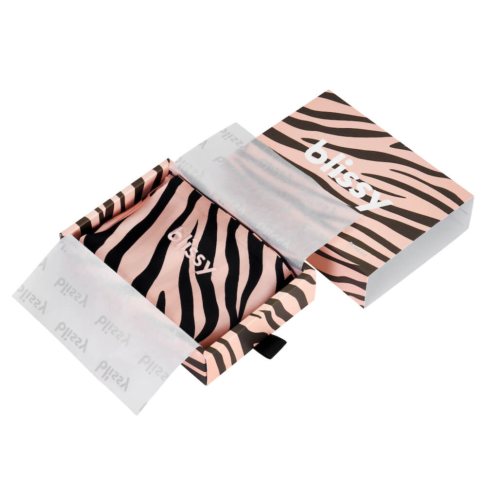 Tiger Pillowcase Close-Up – Blissy 22 Momme Silk